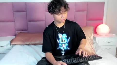 Snapshot of honeymoon_sariel chatting on 11, 5, 2026 honeymoon_sariel online show from 11, 5, 2026