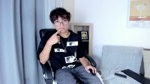 Snapshot of honeymoon_sariel chatting on 8, 6, 2026 honeymoon_sariel online show from 8, 6, 2026