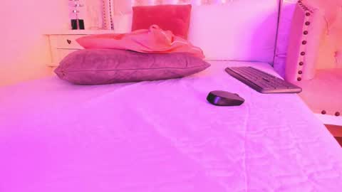 Snapshot of honeysummer_ chatting on 11, 3, 2026 Honey online show from 11, 3, 2026