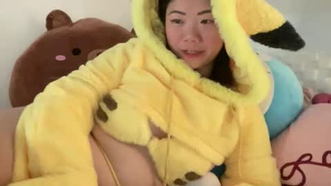 HoneySunshineNeko online show from 29, 4, 2026