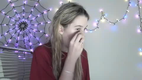 honeyveil online show from 29, 11, 2025