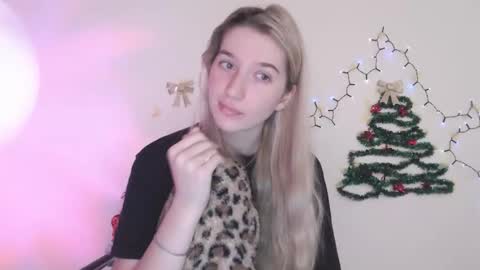 honeyveil online show from 10, 1, 2026