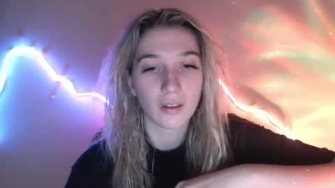 honeyveil online show from 29, 4, 2026