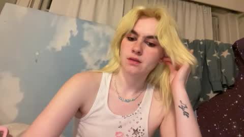 Emi Rose online show from 7, 5, 2026