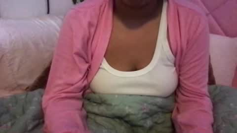honeyyy89 online show from 19, 5, 2026