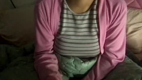 honeyyy89 online show from 15, 6, 2026