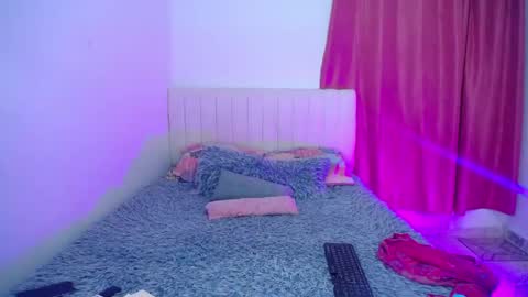Snapshot of hoot_alicee chatting on 1, 6, 2026 ONLYFANS online show from 1, 6, 2026