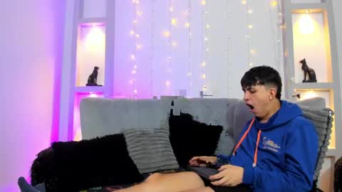 hoot_booys_ online show from 30, 4, 2026