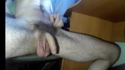 Snapshot of hoover2k chatting on 4, 5, 2026 c2c online show from 4, 5, 2026