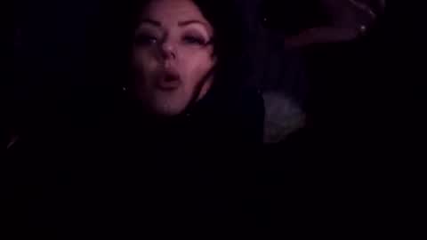 horneymomnextdoor online show from 16, 3, 2026