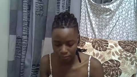 Snapshot of horny_baddie18 chatting on 19, 2, 2026 Leila online show from 19, 2, 2026