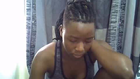 Snapshot of horny_baddie18 chatting on 27, 2, 2026 Leila online show from 27, 2, 2026