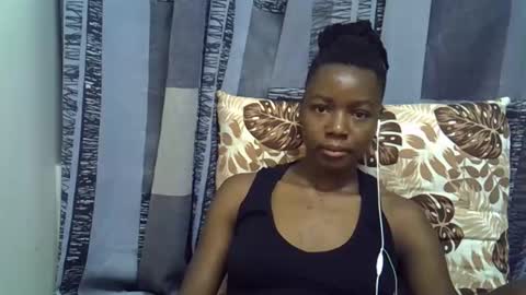 Snapshot of horny_baddie18 chatting on 15, 4, 2026 Leila online show from 15, 4, 2026