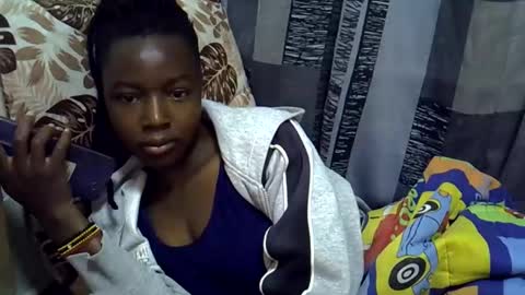Snapshot of horny_baddie18 chatting on 20, 5, 2026 Leila online show from 20, 5, 2026