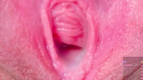 The girl with butterfly lips online show from 8, 10, 2025