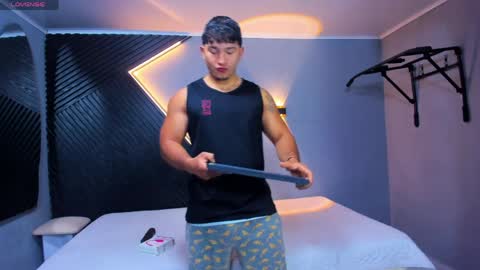 horny_nick18 online show from 9, 4, 2026