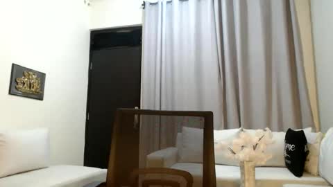 horny_princcess online show from 27, 11, 2025