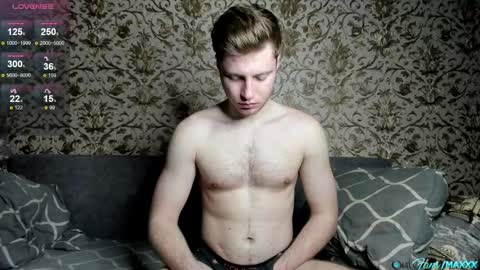 Snapshot of hornyblondieboyy chatting on 21, 4, 2026 Max online show from 21, 4, 2026
