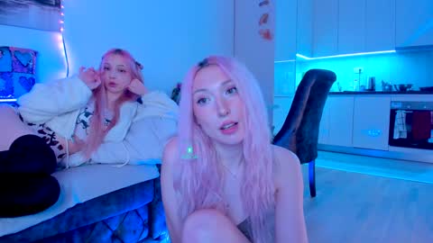 Alex and Rosie online show from 15, 12, 2024