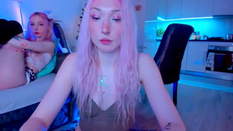 Alex and Rosie online show from 18, 12, 2024