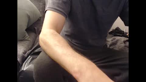 Snapshot of hornycutenorway chatting on 6, 3, 2026 Ahhhh mom use me online show from 6, 3, 2026