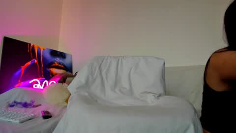 Snapshot of hornyemma_ chatting on 15, 1, 2025 Emma online show from 15, 1, 2025