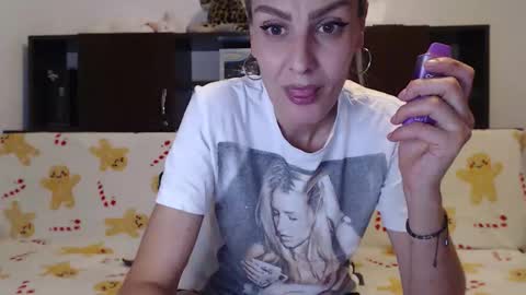 Snapshot of hornygirllx chatting on 11, 10, 2025 AshlineKatte online show from 11, 10, 2025