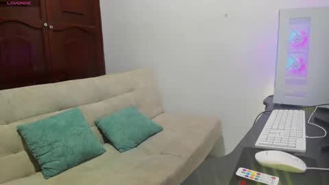 ronald and victoria online show from 28, 12, 2024