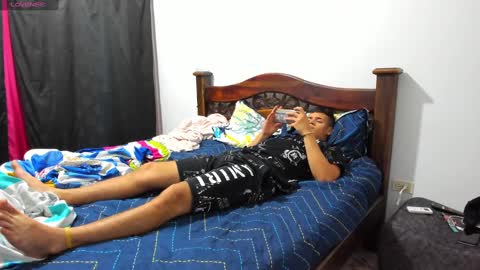 ronald and victoria online show from 28, 2, 2025