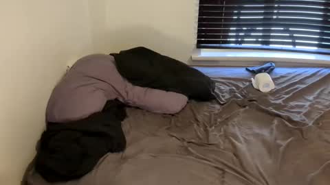 horsepenetration online show from 25, 2, 2025