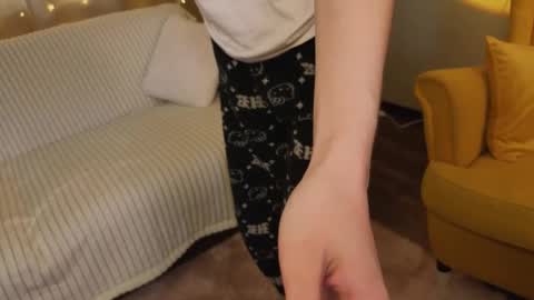 Mia online show from 3, 10, 2025