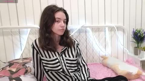 Mia online show from 12, 10, 2025