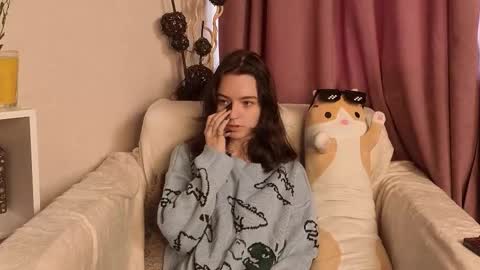 Mia online show from 23, 10, 2025