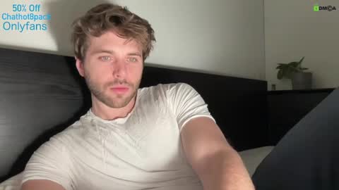 Snapshot of hot8pack01 chatting on 28, 1, 2025 Edward aka Wolf online show from 28, 1, 2025