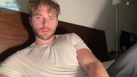 Snapshot of hot8pack01 chatting on 14, 11, 2025 Edward aka Wolf online show from 14, 11, 2025