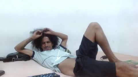 Snapshot of hot_and_complacent chatting on 5, 1, 2025 Private open online show from 5, 1, 2025