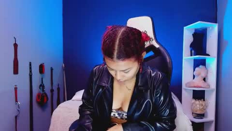 hot chocolate 4u online show from 19, 12, 2025