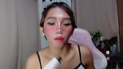 Khianna online show from 4, 5, 2026
