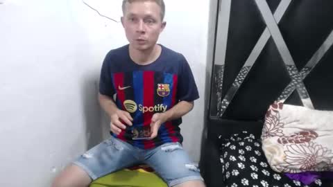 Snapshot of hot_mann11 chatting on 17, 9, 2025 angel online show from 17, 9, 2025