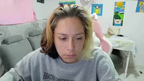 Mia online show from 2, 5, 2026