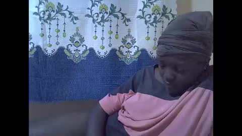 Snapshot of hot_raylah chatting on 7, 1, 2026 RAYLAH online show from 7, 1, 2026