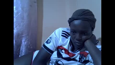 Snapshot of hot_raylah chatting on 17, 1, 2026 RAYLAH online show from 17, 1, 2026