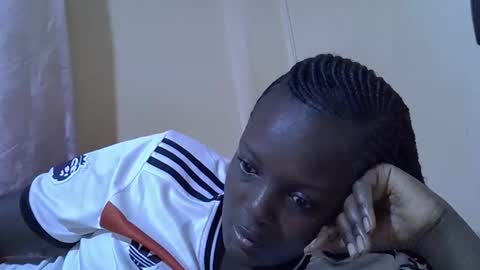 Snapshot of hot_raylah chatting on 19, 1, 2026 RAYLAH online show from 19, 1, 2026