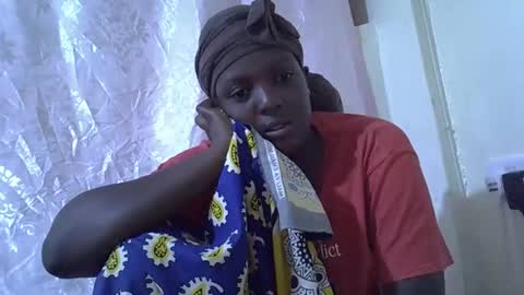 Snapshot of hot_raylah chatting on 6, 2, 2026 RAYLAH online show from 6, 2, 2026