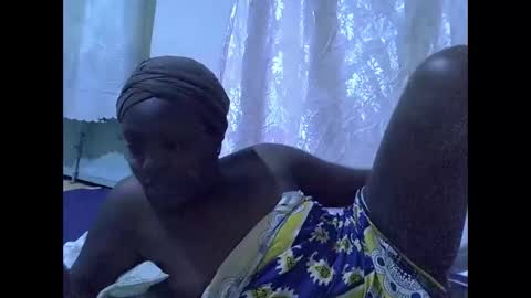 Snapshot of hot_raylah chatting on 8, 2, 2026 RAYLAH online show from 8, 2, 2026