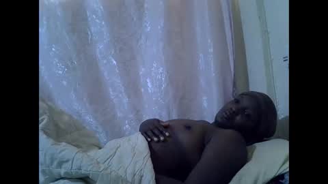 Snapshot of hot_raylah chatting on 15, 2, 2026 RAYLAH online show from 15, 2, 2026