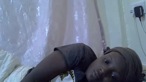 Snapshot of hot_raylah chatting on 22, 2, 2026 RAYLAH online show from 22, 2, 2026