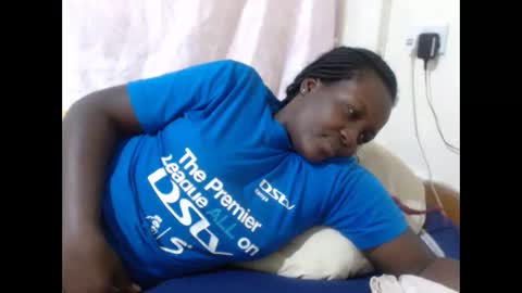 Snapshot of hot_raylah chatting on 5, 3, 2026 RAYLAH online show from 5, 3, 2026