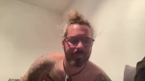 letmedoo2 online show from 5, 1, 2025