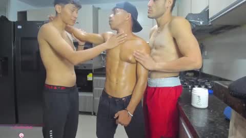 Vanesa Oliver and Andrew online show from 27, 9, 2025